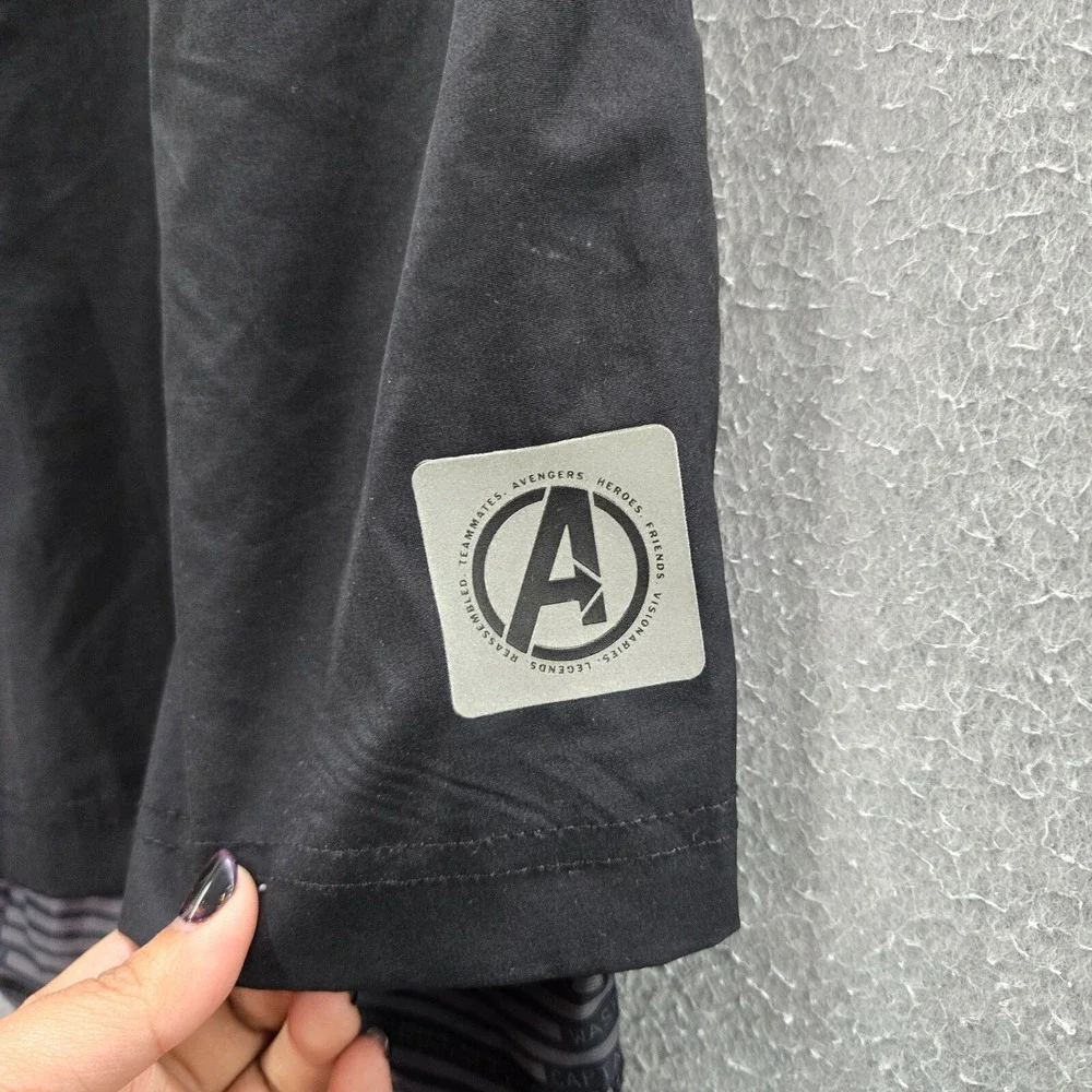 Marvel Avengers Men Activewear Shorts XL Black Lined Logo Workout Gym READ